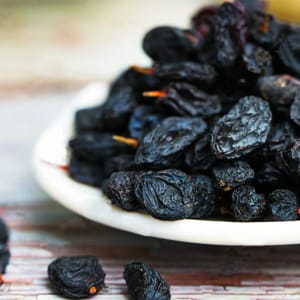 Black Persian Raisins 250 gms