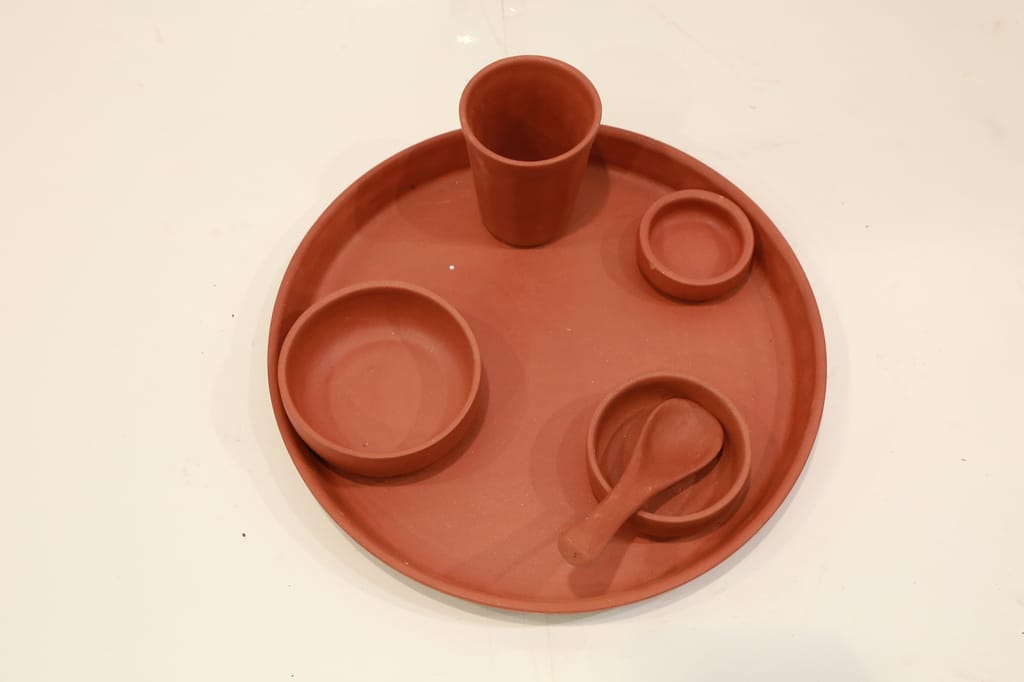 Medium Dinner Set - 9 Pc (12")