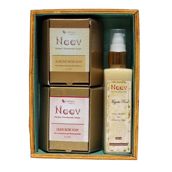 Small Combo Box Rose 400 gms