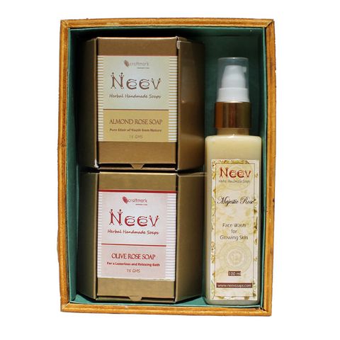 Small Combo Box Rose 400 gms